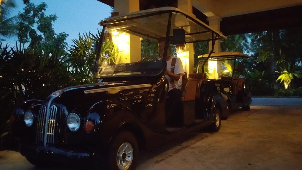 D Varee Mai Khao Beach Exterior photo