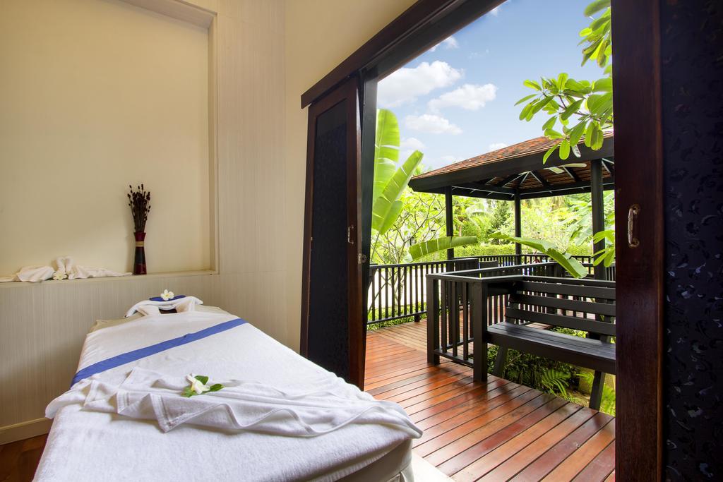 D Varee Mai Khao Beach Exterior photo