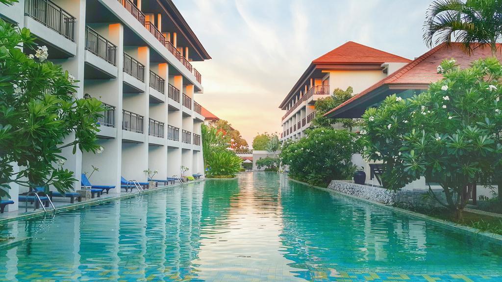 D Varee Mai Khao Beach Exterior photo