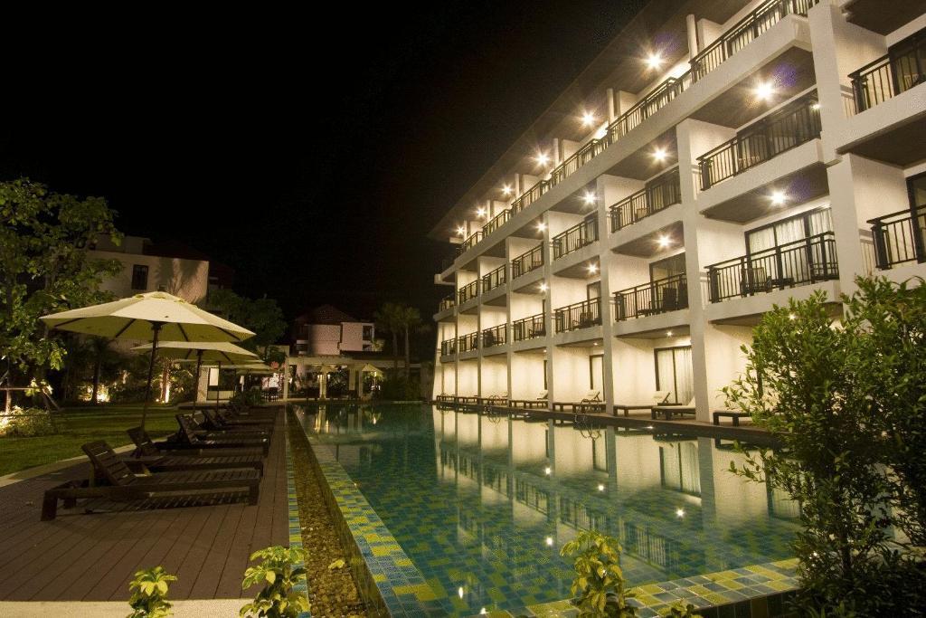 D Varee Mai Khao Beach Exterior photo